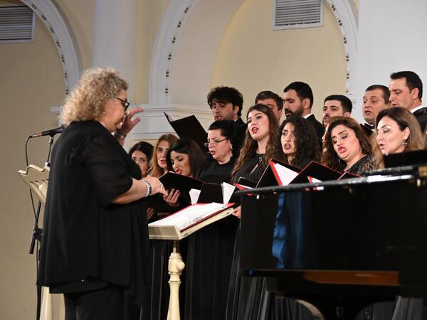 Azərbaycan Dövlət Xor Kapellasının möhtəşəm konsert proqramı təqdim olundu - FOTO