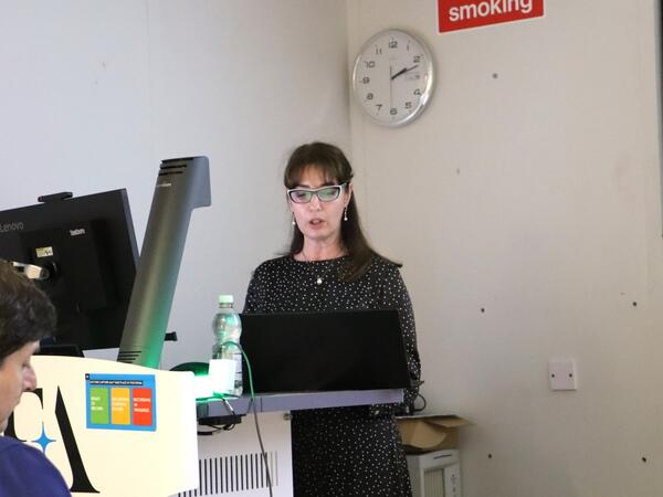 Şirin Məlikova “Azərbaycanda nonkonformist incəsənət və son sosializm dövrünün ekoloji tənqidi” mövzusunda Böyük Britaniyanada ilə çıxış edib - FOTO