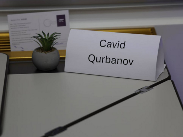Tbilisi qatarının ilk sərnişinləri arasında Cavid Qurbanov da var - <span class="color_red">FOTO</span>