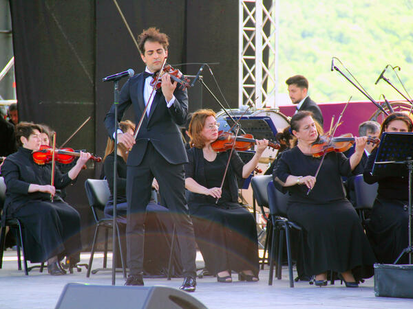 MEMİM teatr sənəti üzrə yazı müsabiqəsi elan edir - <span class="color_red">FOTO</span>