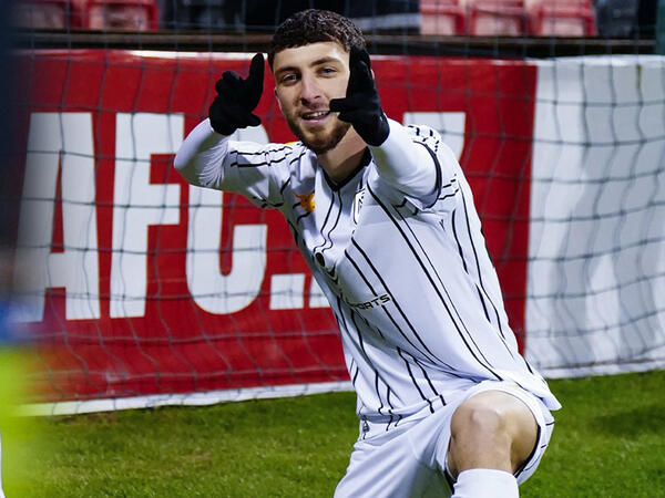 “Neftçi”nin futbolçusu Kipr klubuna keçir