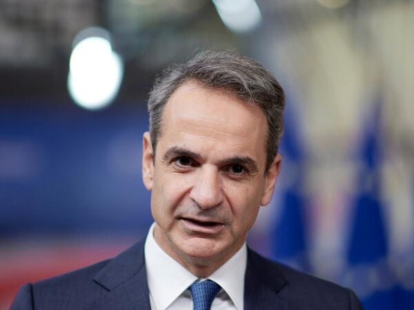 Kiriakos Mitsotakis İlham Əliyevi təbrik edib