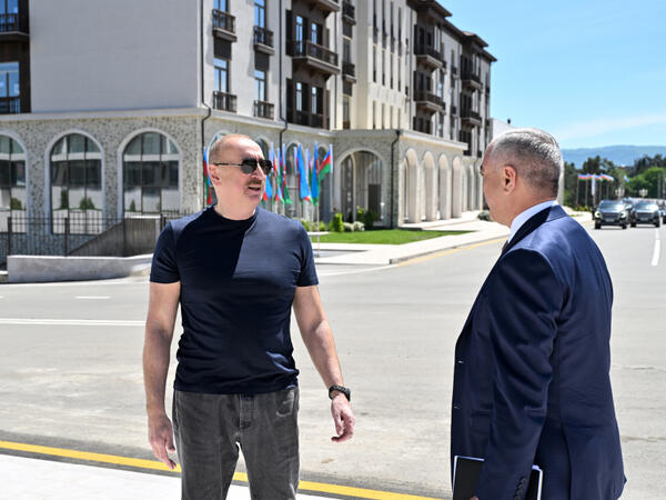 İlham Əliyev Xankəndidə Mədəniyyət Mərkəzinin açılışında iştirak edib - FOTO