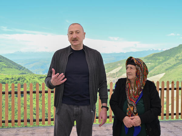 Azərbaycan Prezidenti: Müstəqillik Günü hər birimiz üçün çox əzizdir