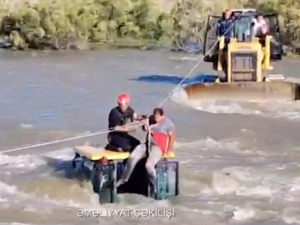 Naxçıvanda selə düşən şəxs xilas edilib - <span class="color_red">VİDEO</span>