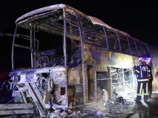 Türkiyədə sərnişin avtobusu yanıb, ölənlər var