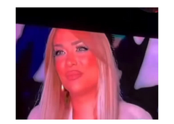 Meyxanaçının konsertində xanımından SÜRPRİZ - <span class="color_red">VİDEO </span>