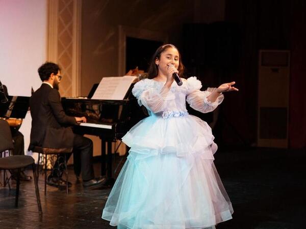“Kiçik Solistlər”dən möhtəşəm konsert - <span class="color_red">FOTO</span>