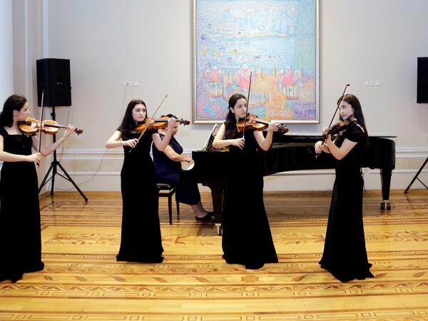 “Uşaq Dünyası” I Beynəlxalq Musiqi Festivalının üçüncü günü klassik musiqiyə həsr olunub - FOTO