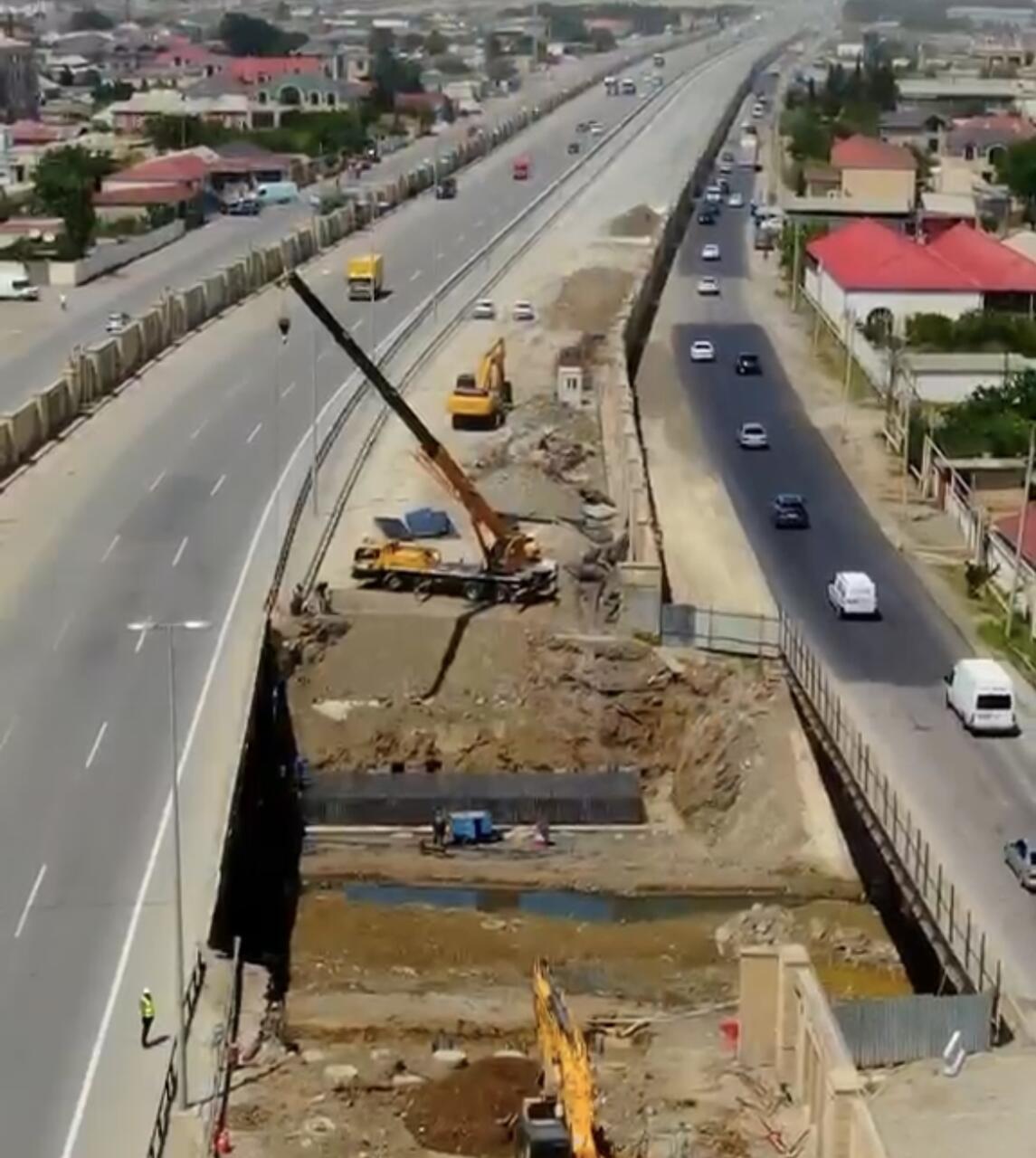 Bakıya giriş-çıxışda vacib dəyişiklik - Qəzalı körpü söküldü