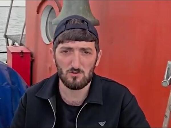 Vurulan gəmidə sağ qalan azərbaycanlı danışdı
