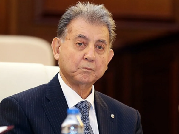 Akif Əlizadə işdən çıxarıldı