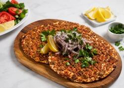 Hazır yuxadan asan lahmacun resepti