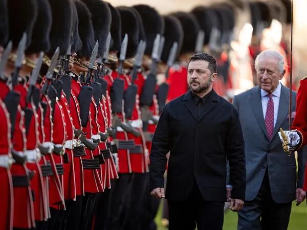 Zelenski Londonda kralla görüşdü