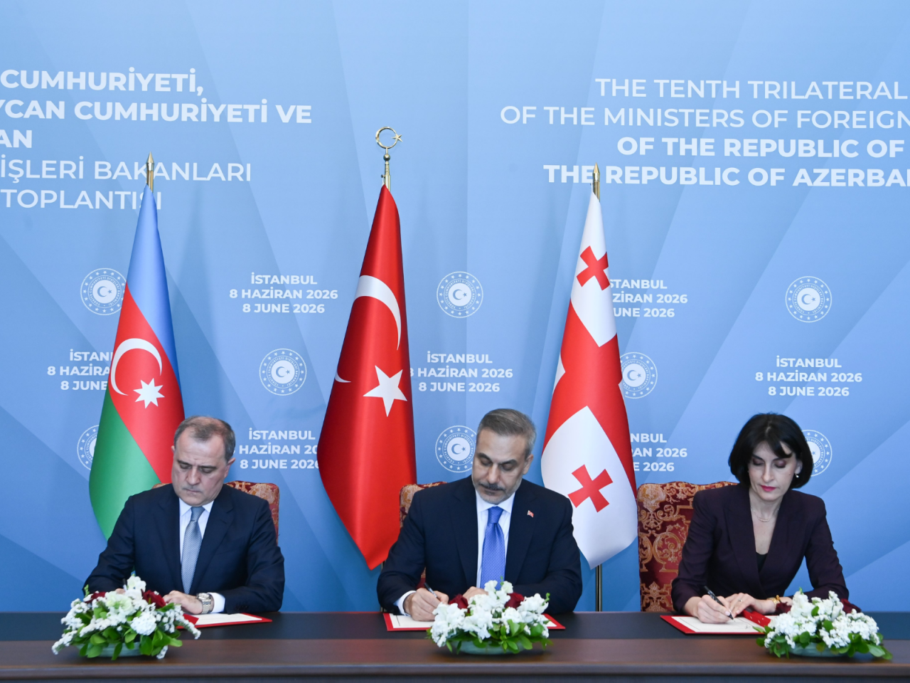 XİN başçıları İstanbul bəyannaməsi imzaladılar - T