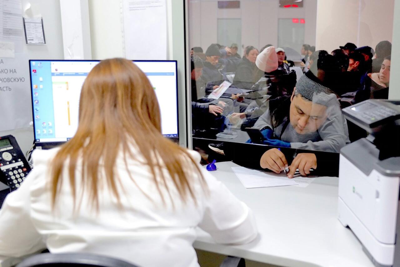 Rusiyada yaşamaq istəyənlərin NƏZƏRİNƏ: Rüsumlar a
