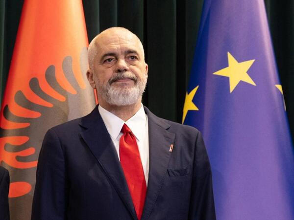 Edi Rama Prezident İlham Əliyevə məktub göndərib