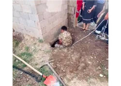 Qazaxıstanda 1 yaşlı uşaq tualet çuxuruna düşdü - <span class="color_red">VİDEO</span>