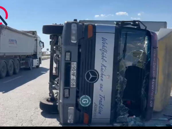 Kürdəmirdə avtomobillər toqquşdu - Xəsarət alanlar var