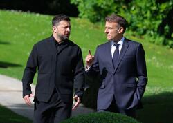 Mikrofon açıq qaldı, Zelenski ilə Makronun söhbəti ifşa oldu - <span class="color_red">(Video)</span>