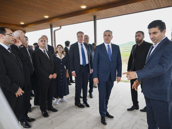 Xocalıda salınmış intensiv bağçılıq təsərrüfatları ilə tanışlıq (Foto)