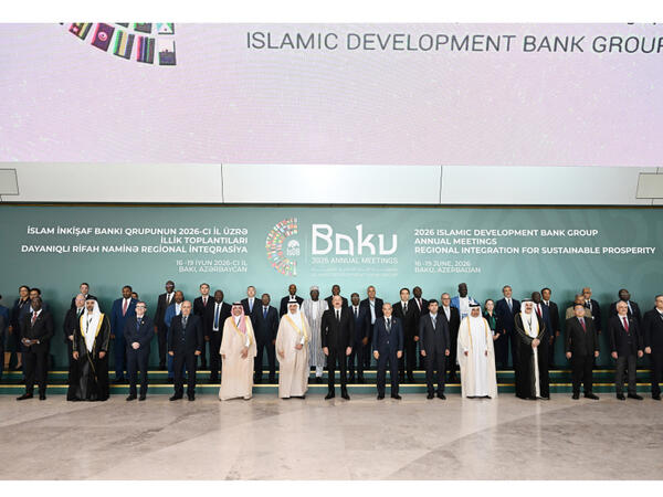 Prezident İlham Əliyevin iştirakı ilə Bakıda İslam İnkişaf Bankı Qrupunun 2026-cı il üzrə İllik Toplantılarının açılış mərasimi keçirilir <span class="color_red">(CANLI YAYIM)</span>