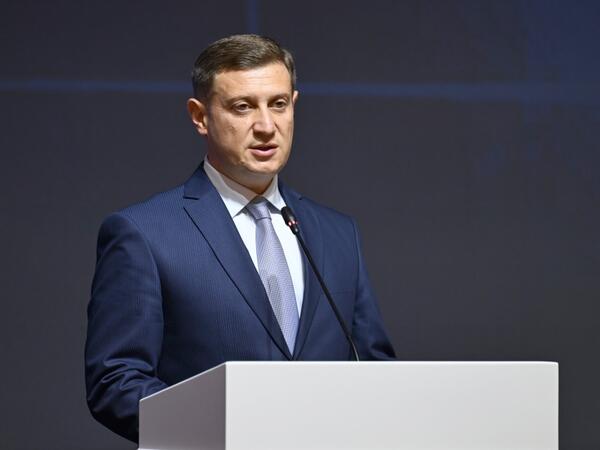 Anar İsrafilov vəzifədən getdi