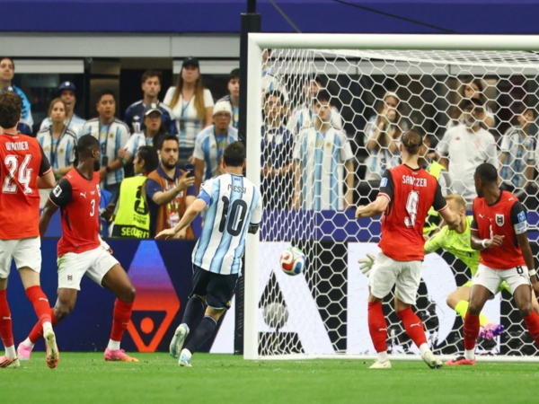 Messi Argentina - Avstriya matçının ən yaxşı oyunçusu olub