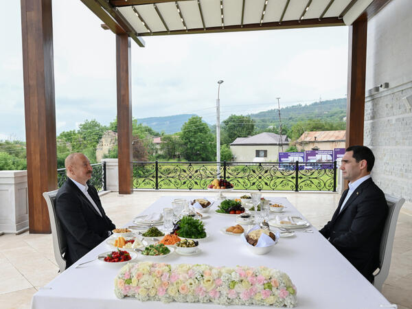 Azərbaycan və Türkmənistan prezidentləri Şuşada birgə nahar ediblər <span class="color_red">(Foto)</span>