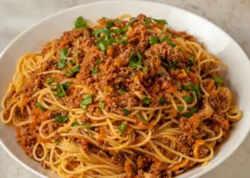 Yedidən yetmişə hər kəsin sevdiyi ləzzət: Bolonez souslu makaron