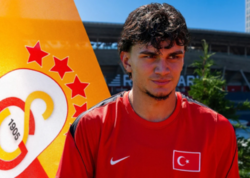 "Qalatasaray"dan Can Uzun üçün 40 milyon avroluq təklif