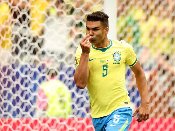 Braziliya - Yaponiya oyununun ən yaxşı futbolçusu Kazemiro olub