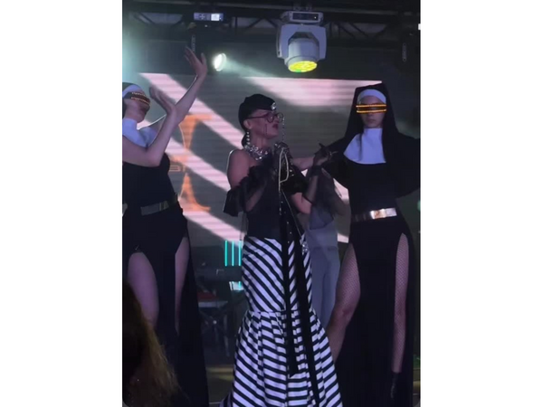 Natavan Həbibi rəqqasələrinə görə tənqid atəşinə tutuldu - <span class="color_red">(Video)</span>