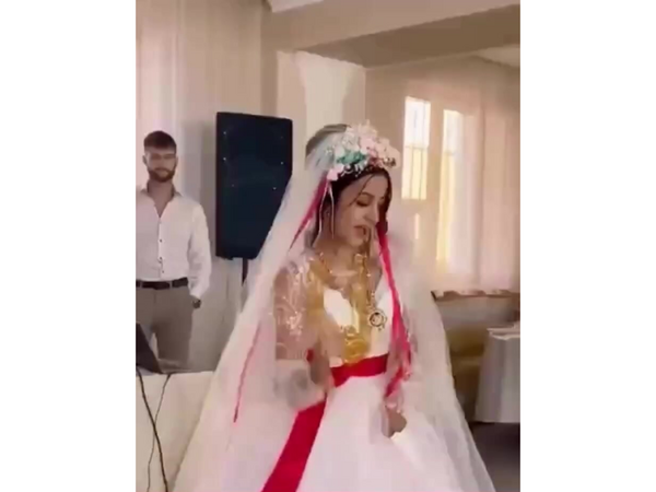 Toyda gəlinin rəqsi tənqid olundu: Klubla toyu səhv salıb - <span class="color_red">(Video)</span>