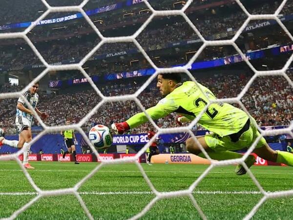 Messi antirekorda imza atıb
