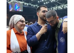 Kuryerlik edib qardaşını oxutdu - Kövrək anlar - <span class="color_red">(Video)</span>