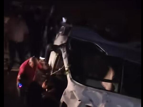 Suqovuşanda işçiləri daşıyan mikroavtobus aşdı - Yaralılar var