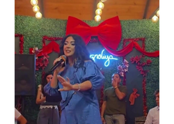 Vəfanın səhnə geyimi müzakirə yaratdı - <span class="color_red">(Video)</span>