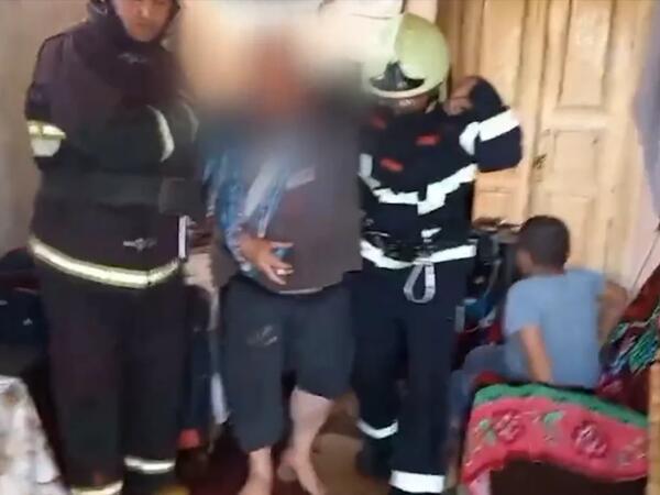 Köməksiz vəziyyətdə qalan vətəndaşlar xilas edildi <span class="color_red">(Video)</span>