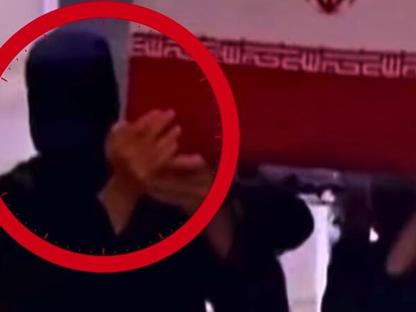 Xameneinin tabutunu daşıyan gizli şəxs kim idi?
