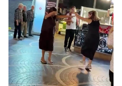 "Tarqovu"da əcnəbilərin Azərbaycan mahnısına maraqlı rəqsi - <span class="color_red">(Video)</span>