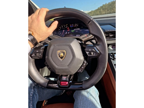 Rüfət Axundov "Lamborghini"si ilə - <span class="color_red">(Video)</span>