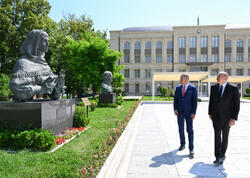 Prezident İlham Əliyev və Slovakiya Prezidenti Şuşada Azərbaycanın tanınmış şəxsiyyətlərinin işğal dövründə güllələnmiş büstlərinə baxıblar - (Foto)