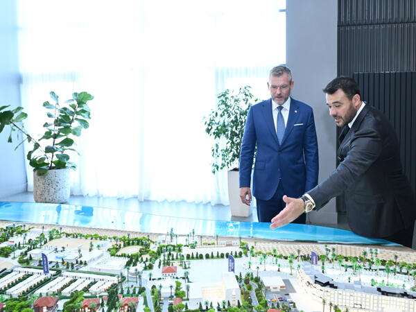 Slovakiya Prezidenti “Sea Breeze”lə tanış olub