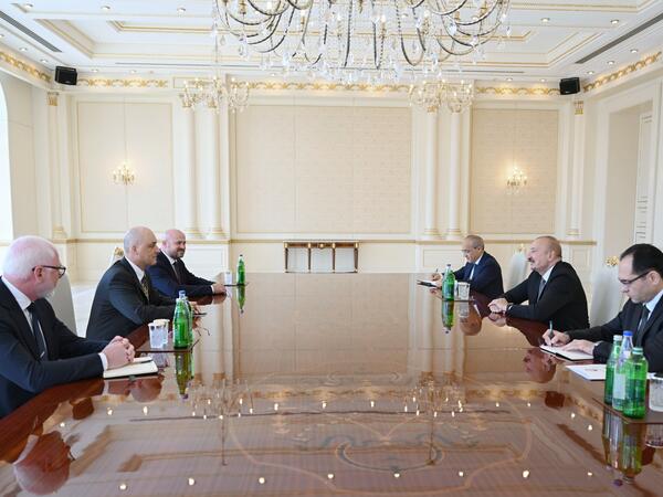 Prezident İlham Əliyev “John Deere” şirkətinin nümayəndə heyətini qəbul edib - (Foto)