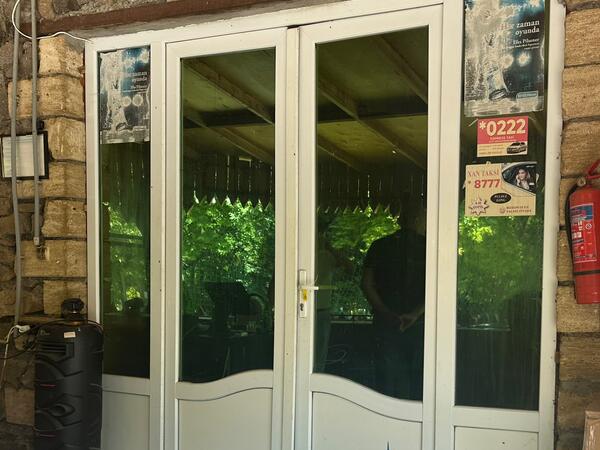 Şəmkirdə 11 nəfərin zəhərləndiyi restoran bağlandı - <span class="color_red"> (Yenilənib)</span>