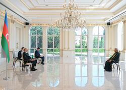 Prezident İlham Əliyev Omanın Azərbaycanda yeni təyin olunmuş səfirinin etimadnaməsini qəbul edib - (Foto)