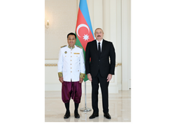 Prezident İlham Əliyev Kambocanın Azərbaycanda yeni təyin olunmuş səfirinin etimadnaməsini qəbul edib - (Foto)