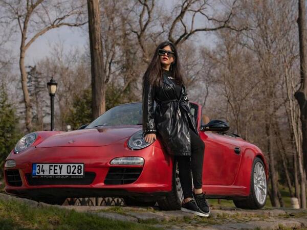 Bu da "Kızılcık Şerbeti"nin ulduzunun 9 milyonluq avtomobili - <span class="color_red">(Foto)</span>