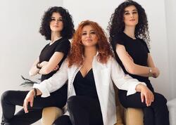 Əməkdar artist əkiz qızları ilə fotosunu paylaşdı